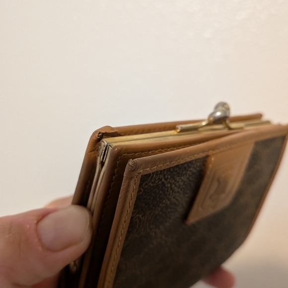 Vintage Celine Kisslock Bifold Small Wallet Euc - Picture 8 of 11